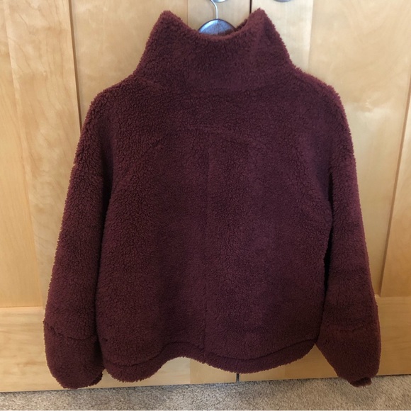Lululemon Cinchable Fleece Zip-Up (Red Merlot, Size 10, NEW) - Picture 8 of 9